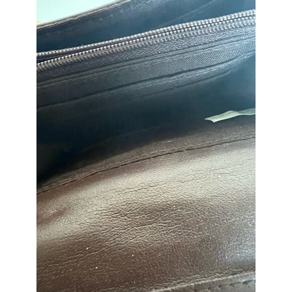 NEW Rosetti Wisdom Brown Vegan Wallet Wristlet With Chain - Picture 9 of 12